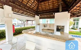 Apartamento Luxuoso a 30m do Salvador Shopping 2